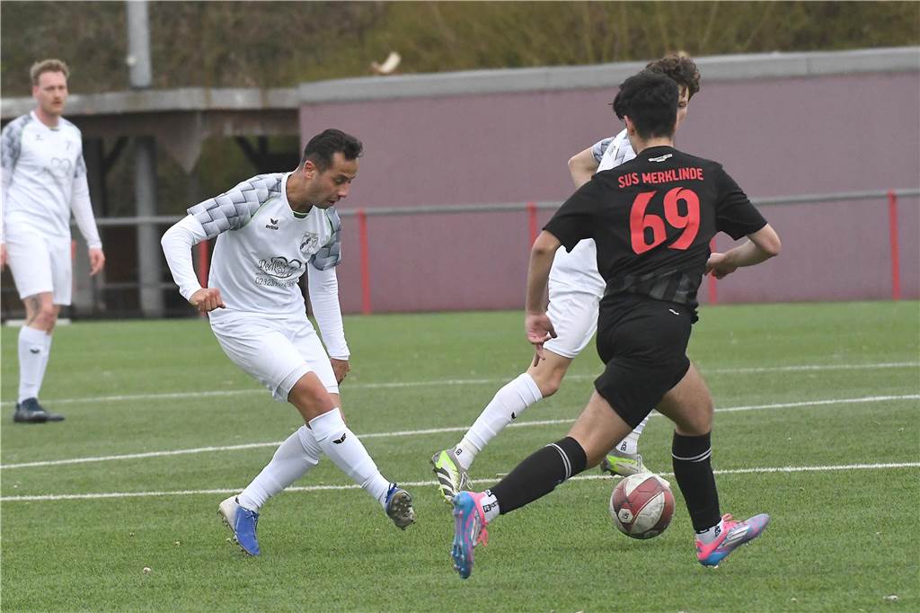 Der SV Wacker Obercastrop II konnte seiner Favoritenrolle gegen den Tabellenletzten SuS Merklinde gerecht werden und 2:0 gewinnen.