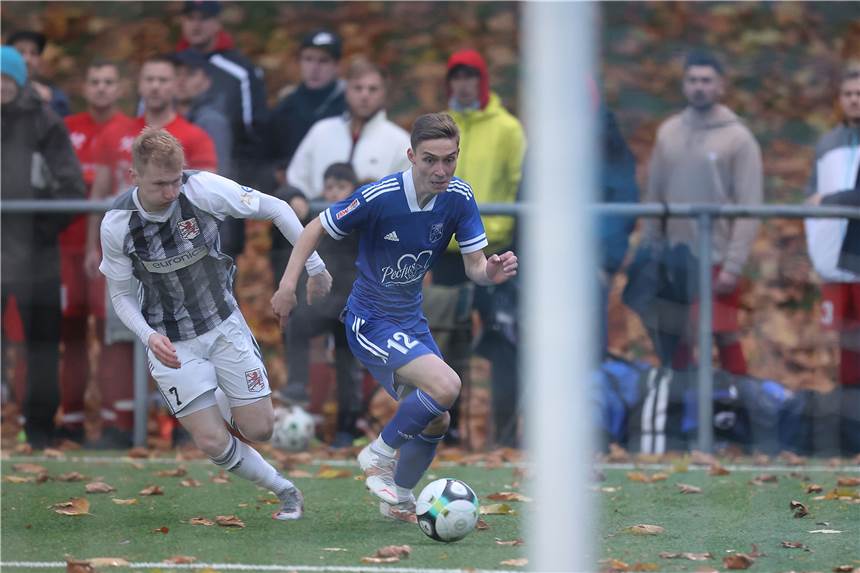 Alle Castrop-Rauxeler Fußball-Ergebnisse und Spielabsagen im Überblick Der SV Wacker Obercastrop (mit Philipp Wielsch am Ball) war beim SC Neheim zu Gast.