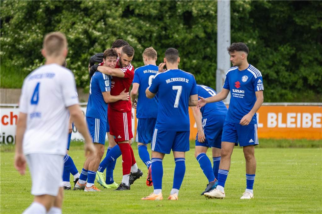 Der SV Wacker Obercastrop verlor am vorletzten Westfalenliga-Spieltag mit 0:4 beim Holzwickeder SC und verpasste die Chance, noch Zweiter zu werden.