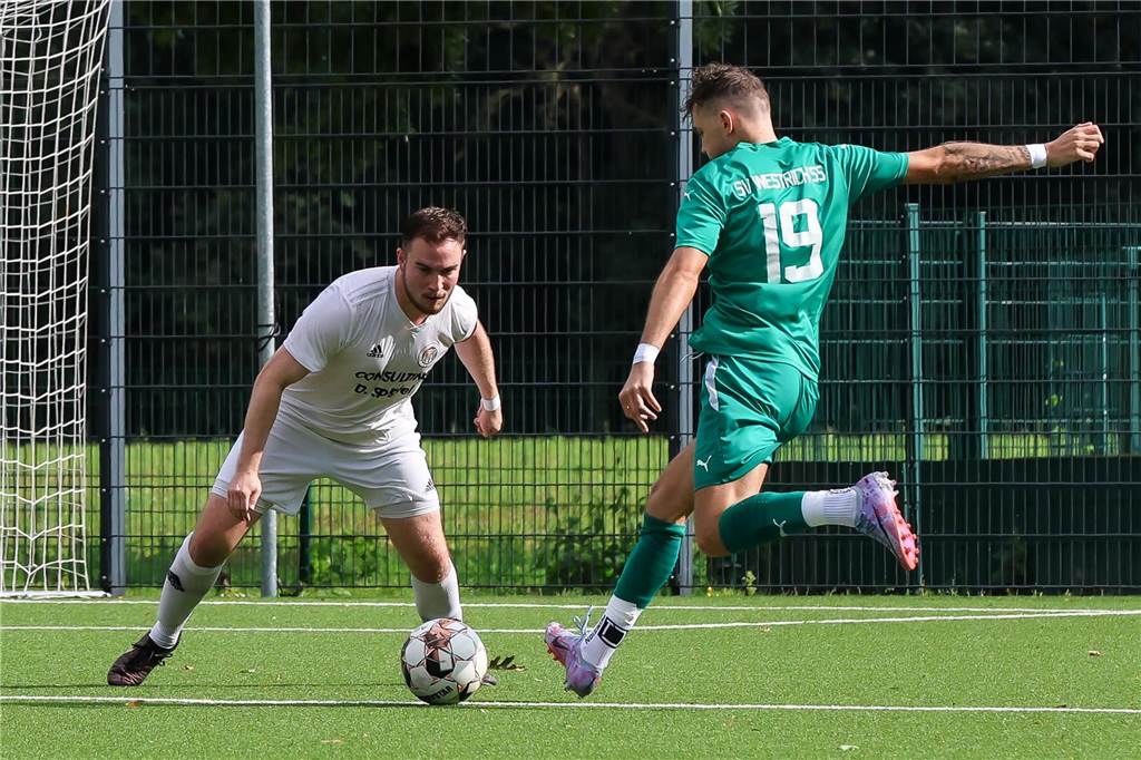 Der SV Westrich gewann das Kreisliga-A-Topspiel gegen RW Germania.