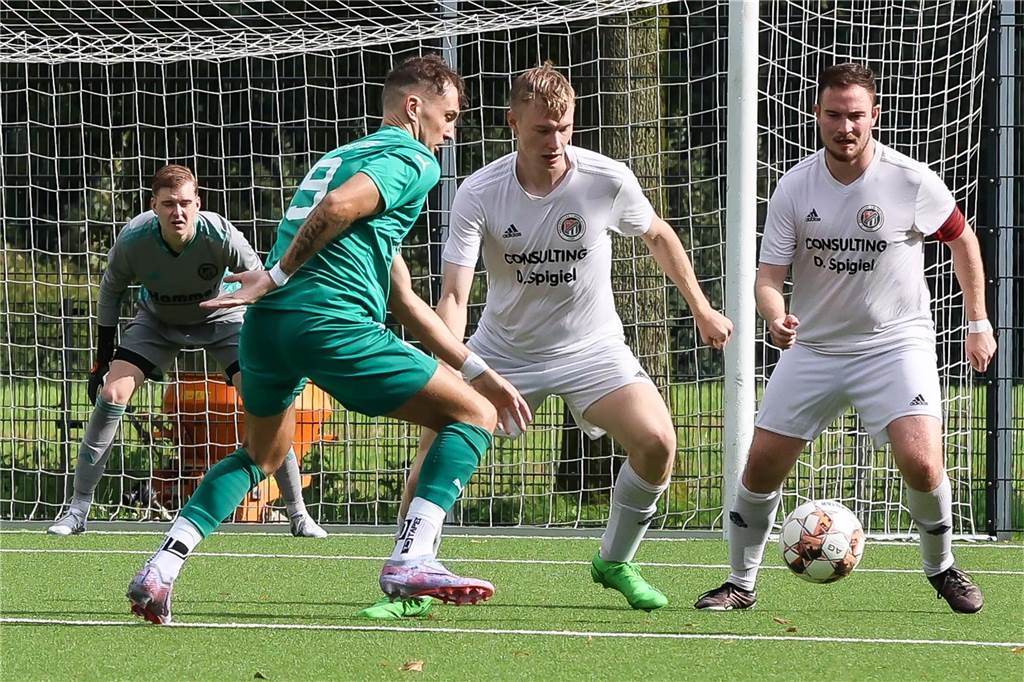 Der SV Westrich gewann das Kreisliga-A-Topspiel gegen RW Germania.