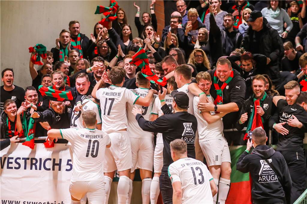 Stadtmeisterschaft würde jetzt laufen: In Trauer schauen wir uns die Doku des Vorjahres an Der SV Westrich hat in der Halle alle überrascht.