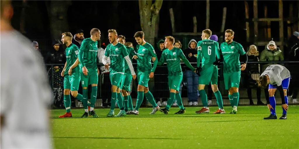 Highlight-Video zu Westrichs Aufstiegs-Spiel - „Fuchsi“ feiert das Team ab: „Einfach nur geil“ Der SV Westrich ist in die Kreisliga A aufgestiegen.