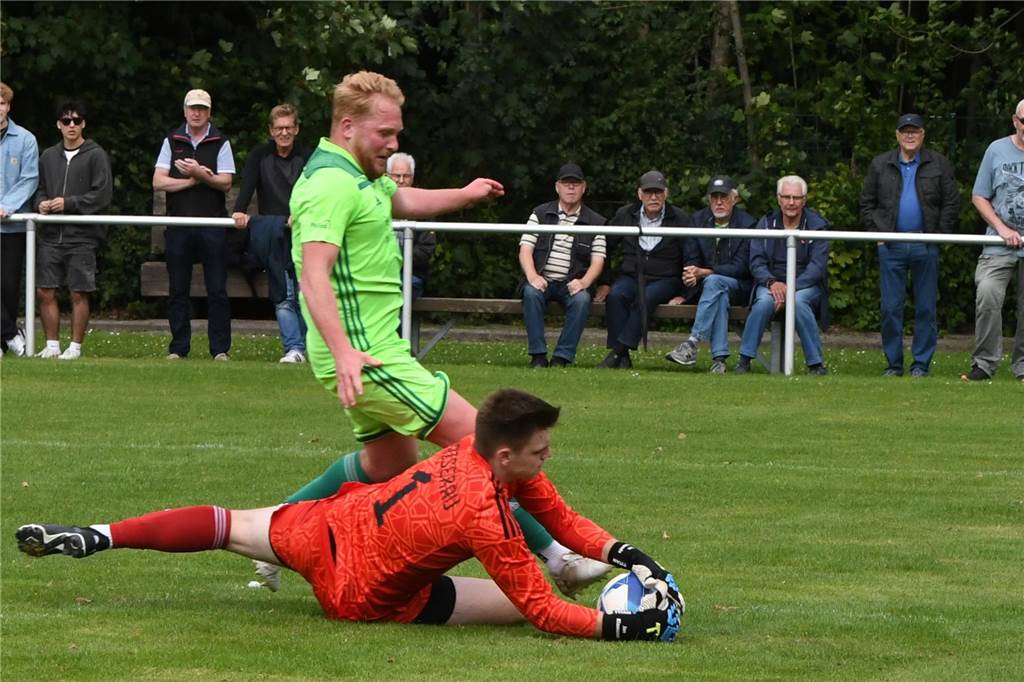 Vier Teams überragen, zwei suchen ihre Form: HSC-Dauerbrenner - VfL holt Siege am Fließband Der SVB unterlag im Pokal Kaiserau nur mit 0:1.