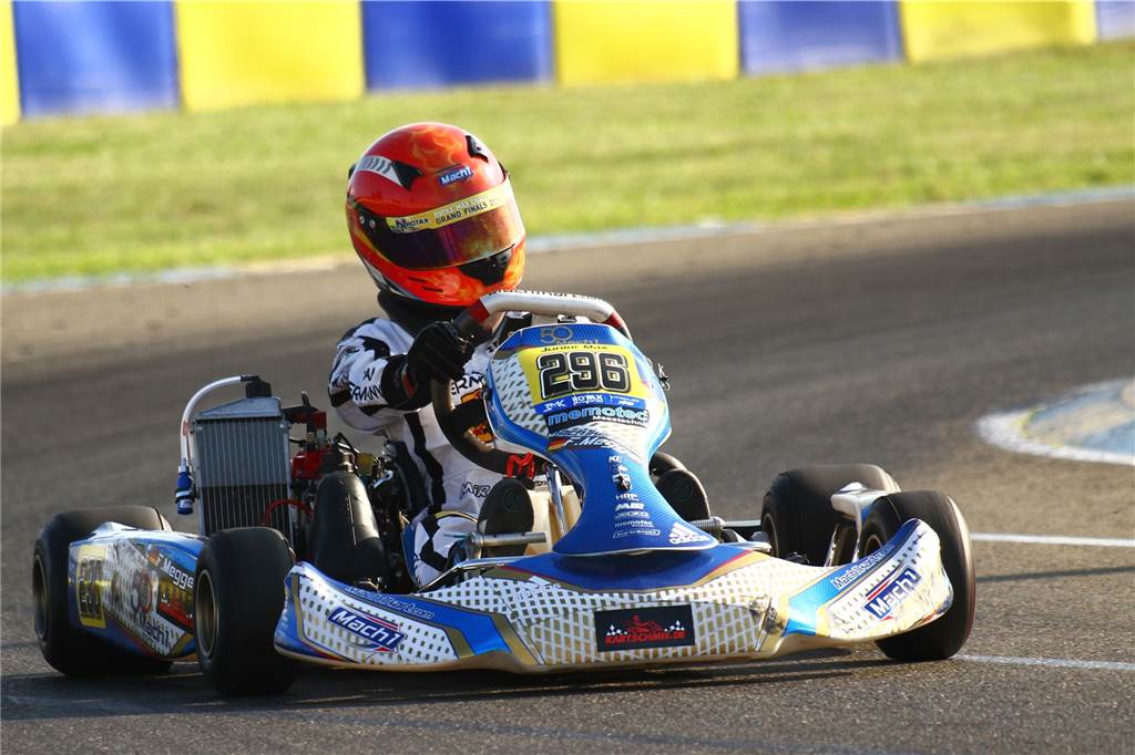 Zur Vorbereitung nach Le Mans: Farin Megger geht jetzt mit acht PS mehr an den Start Der Sythener Farin Megger ging in Le Mans an den Start.
