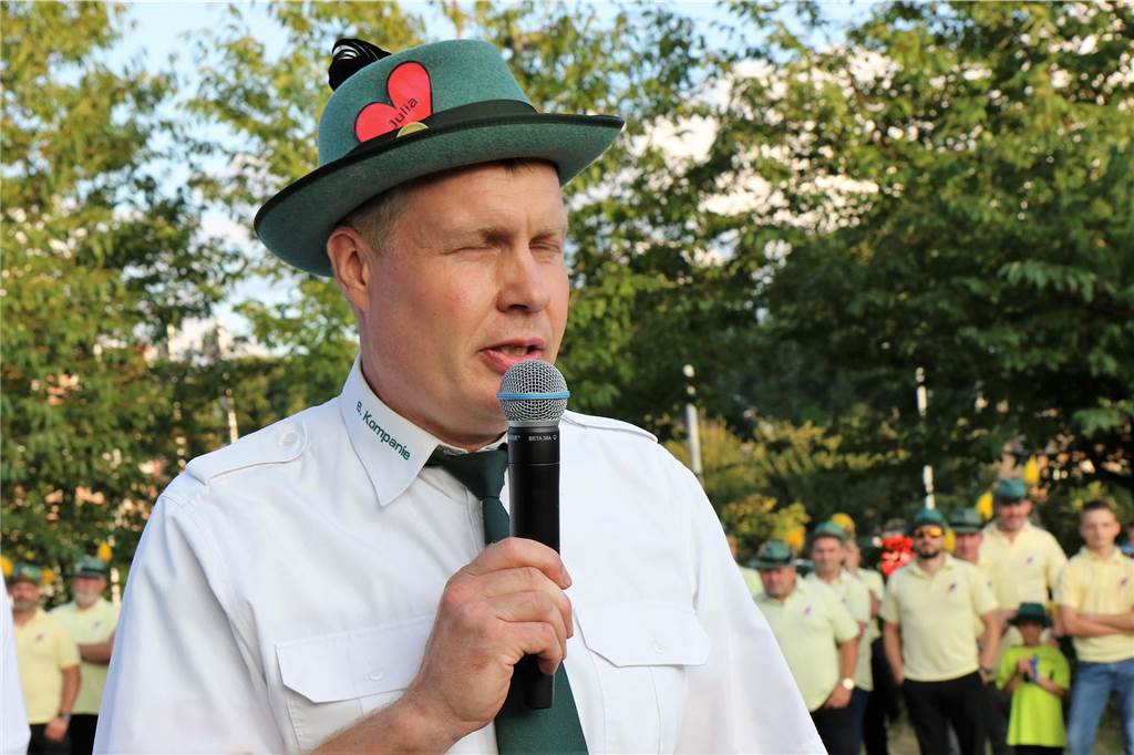 Schützen marschieren auf