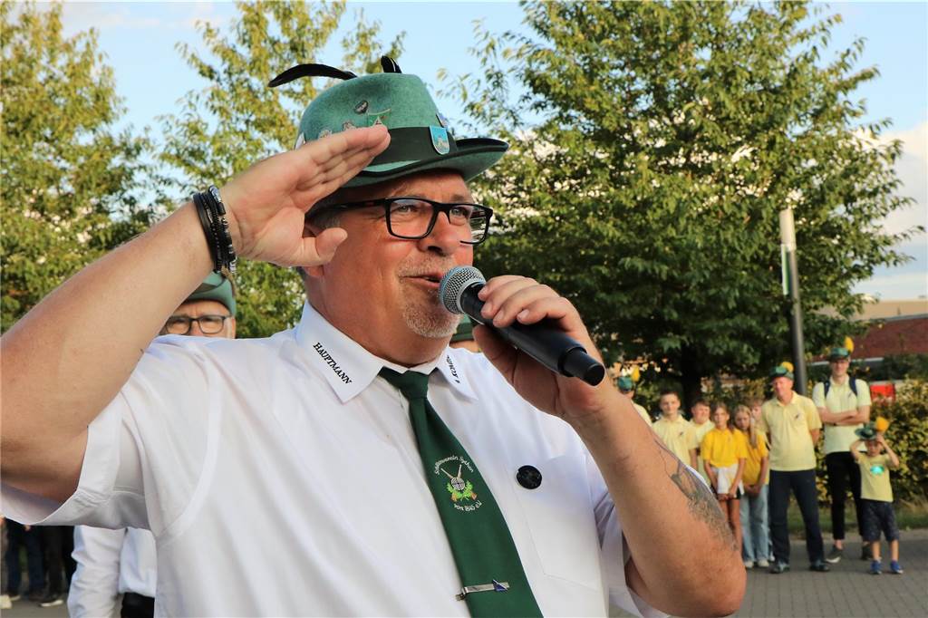 Schützen marschieren auf
