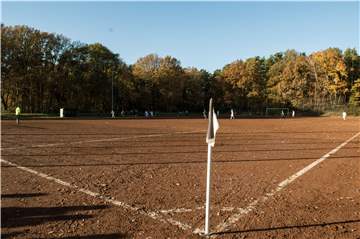 Der Tennenplatz in Lippramsdorf soll zum Kunstrasenplatz umgebaut werden.