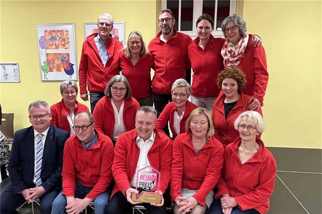 Ehrenamtspreis in Raesfeld: Zwei Jugendgruppen sind geehrt worden Der Theaterverein Raesfeld ist ebenfalls mit der Verleihung des Heimatpreises gewürdigt worden.