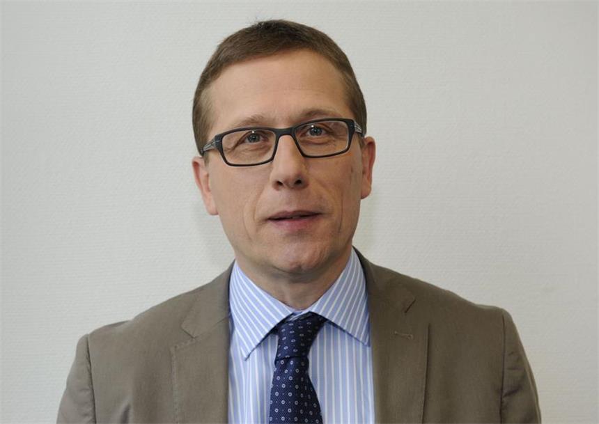 "Einmalzahlungen wird es sicher nicht geben" Der Theologe und Kirchenrechtler Thomas Schüller vom Institut für Kanonisches Recht an der Universität Münster.