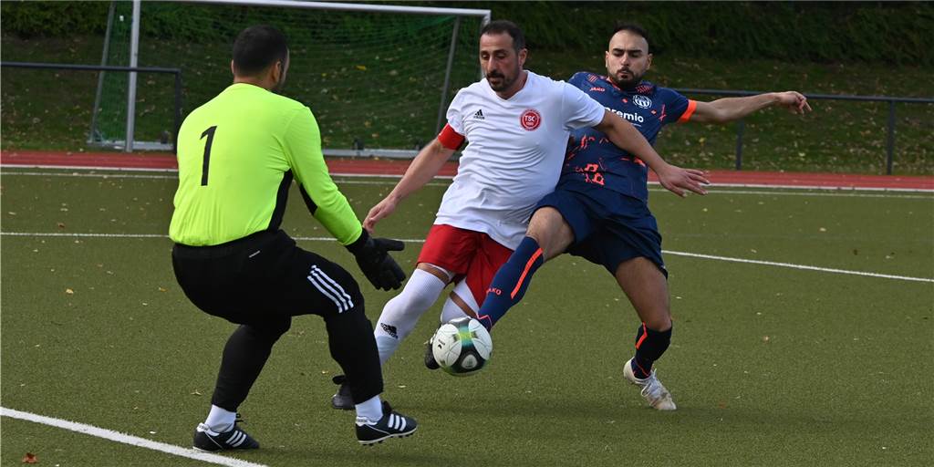 13 Gegentore! TSC Kamen kassiert höchste Saisonniederlage gegen TuRa Bergkamen Der TSC Kamen ist zum dritten Mal in Folge eine hohe Niederlage kassiert.