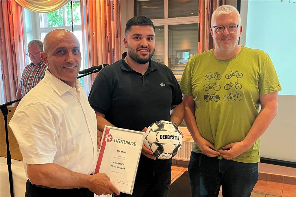 Erstes „Treffen der Vereine“ zum Saisonende Der TSV Ahaus wurde Meister in der Kreisliga C1.