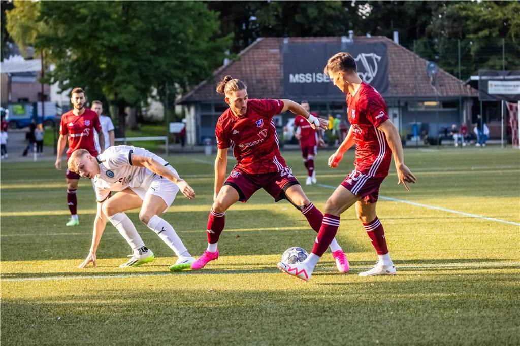 Der TuS Bövinghausen gewann das Derby gegen den FC Brünninghausen.