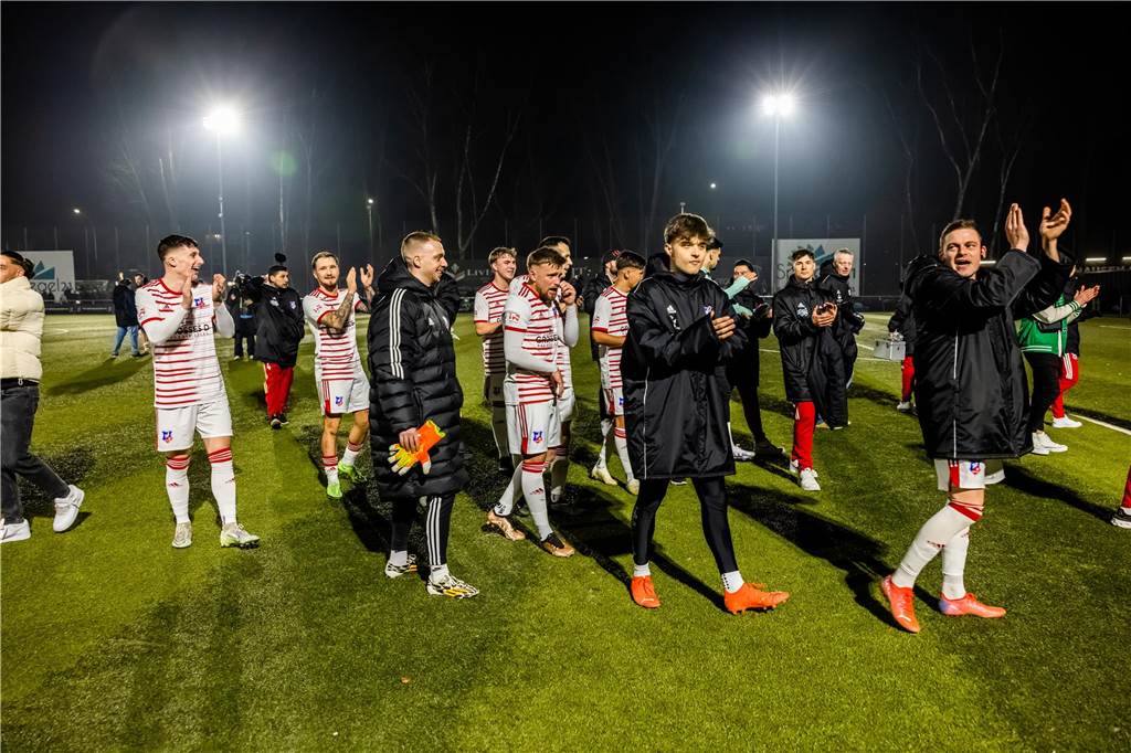 Der TuS Bövinghausen und der ASC 09 Dortmund lieferten sich ein packendes Derby, das der TuS am Ende klar für sich entschied.