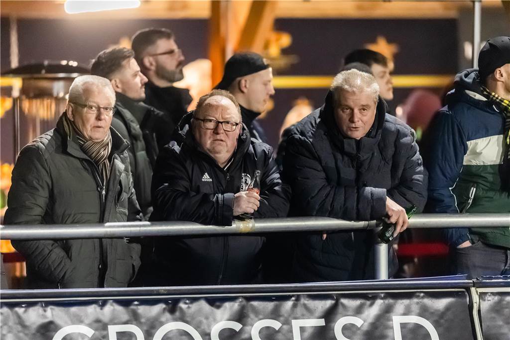 Der TuS Bövinghausen und der ASC 09 Dortmund lieferten sich ein packendes Derby, das der TuS am Ende klar für sich entschied.