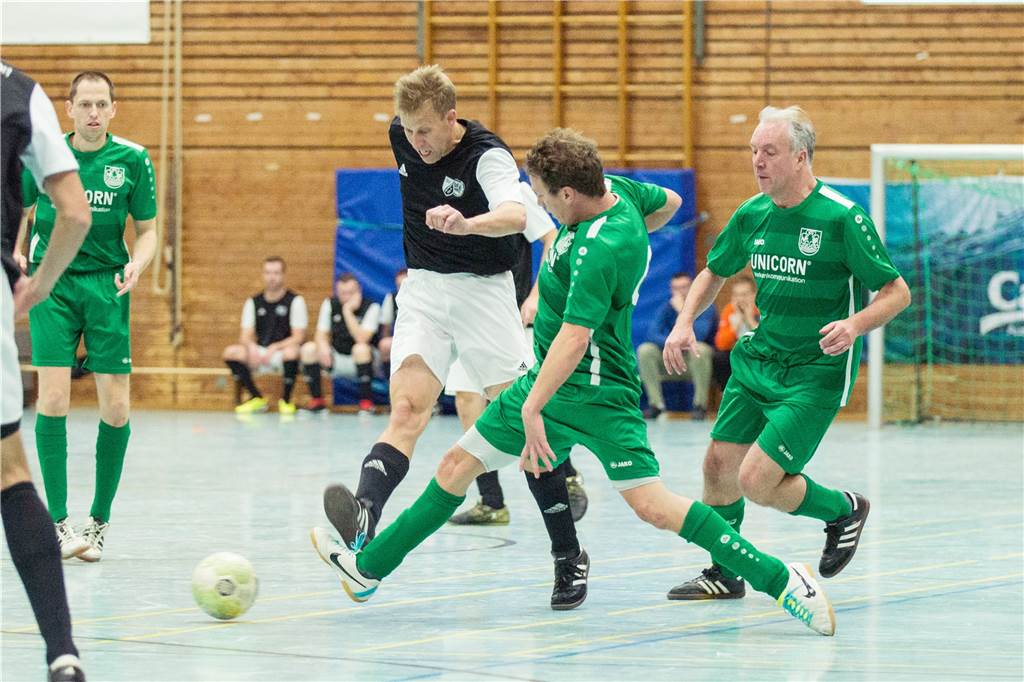 Der TuS Haltern am See hat sich erneut den Titel bei der Ü32-Hallenfußball-Stadtmeisterschaft geholt.