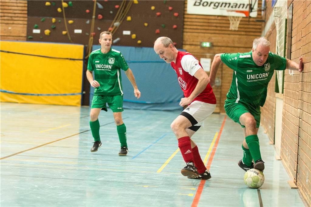 Der TuS Haltern am See hat sich erneut den Titel bei der Ü32-Hallenfußball-Stadtmeisterschaft geholt.