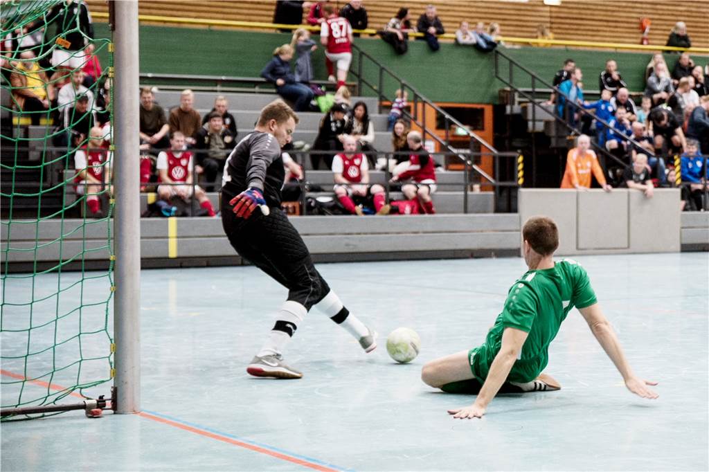 Der TuS Haltern am See hat sich erneut den Titel bei der Ü32-Hallenfußball-Stadtmeisterschaft geholt.