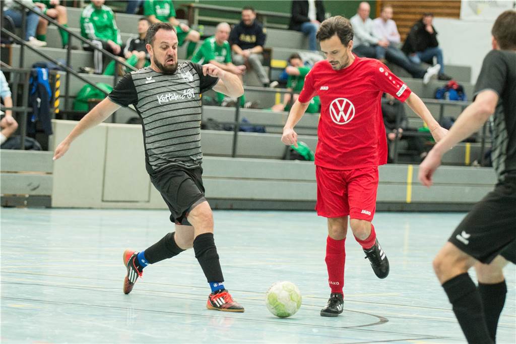 Der TuS Haltern am See hat sich erneut den Titel bei der Ü32-Hallenfußball-Stadtmeisterschaft geholt.
