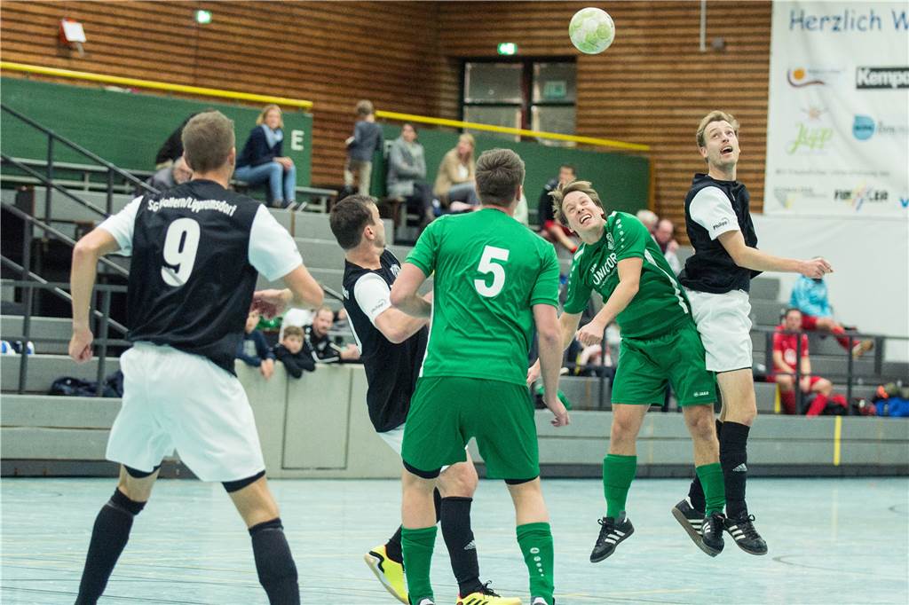 Der TuS Haltern am See hat sich erneut den Titel bei der Ü32-Hallenfußball-Stadtmeisterschaft geholt.