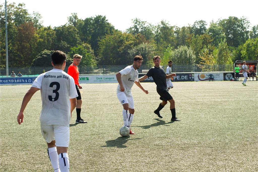 Der TuS Haltern am See II unterlag BVH Dorsten mit nur zwei Spielern auf der Ersatzbank mit 0:3.
