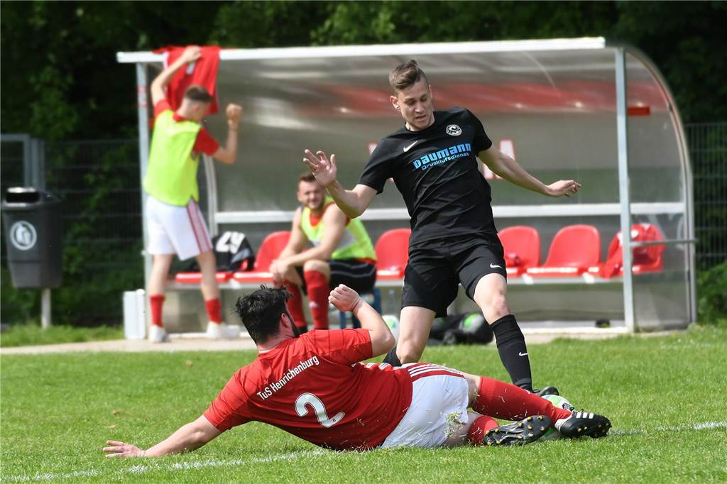 Der TuS Henrichenburg ging gegen Kreisliga-B-Spitzenreiter SSC Recklinghausen mit 1:0 in Führung, verlor aber am Ende mit 1:3 (1:1).