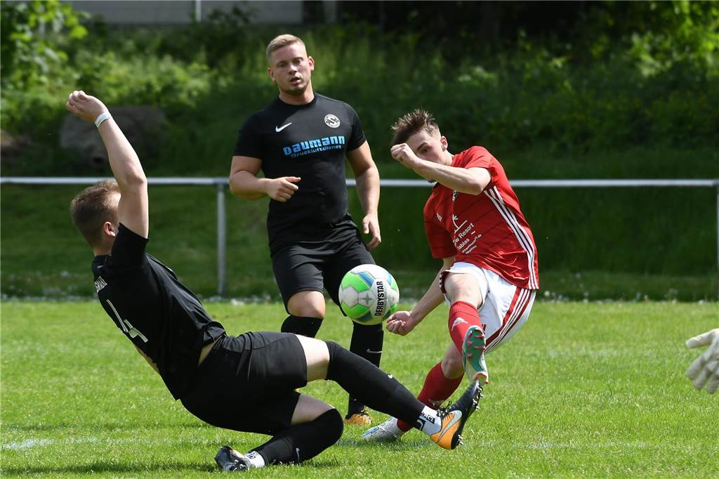 Der TuS Henrichenburg ging gegen Kreisliga-B-Spitzenreiter SSC Recklinghausen mit 1:0 in Führung, verlor aber am Ende mit 1:3 (1:1).