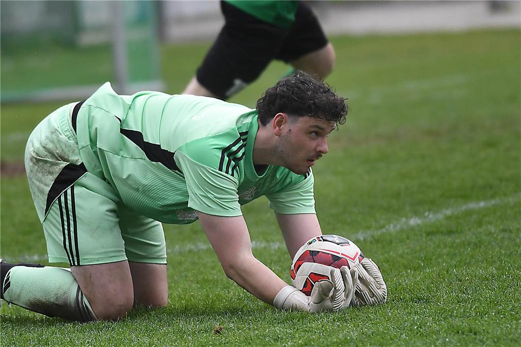 Der TuS Henrichenburg II (rote Trikots) setzte sich in der Kreisliga C4 mit 6:3 gegen den SSC Recklinghausen III durch.