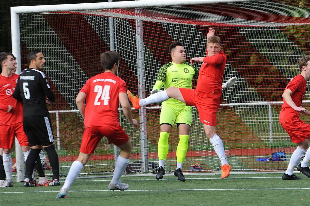 Der TuS Holzen Sommerberg hat gegen den BV Brambauer mit 5:0 gewonnen.