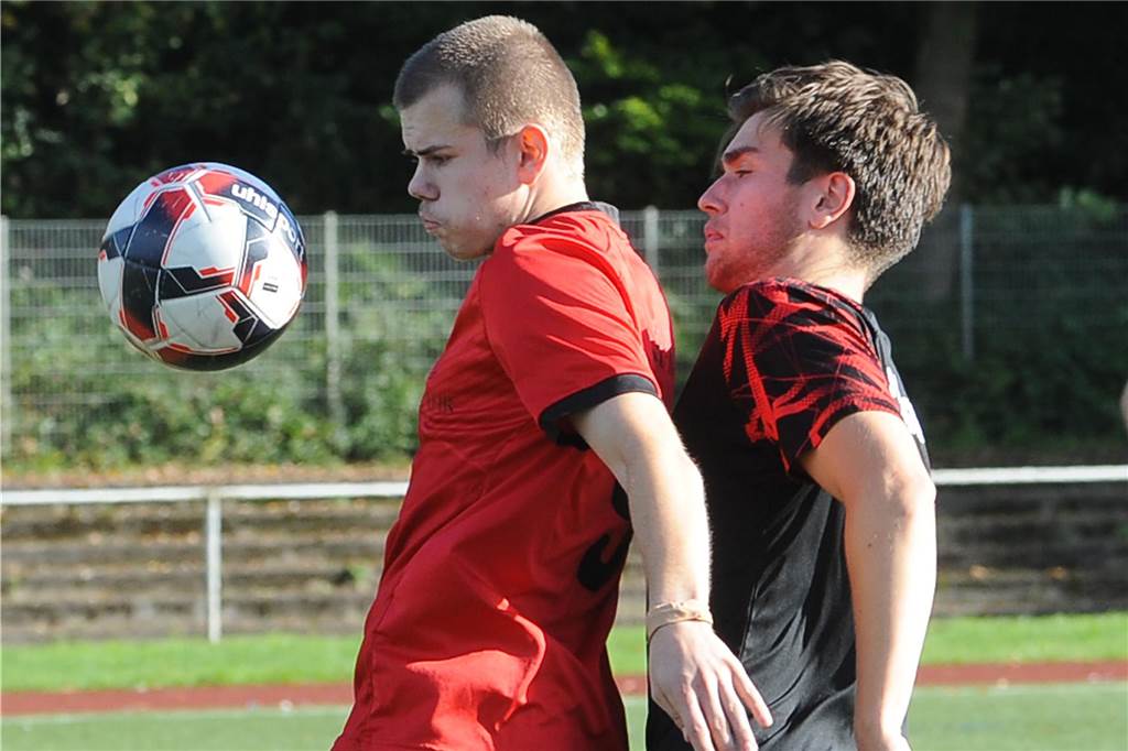 Der TuS Holzen-Sommerberg hat gegen den SC Husen-Kurl mit 2:0 gewonnen.