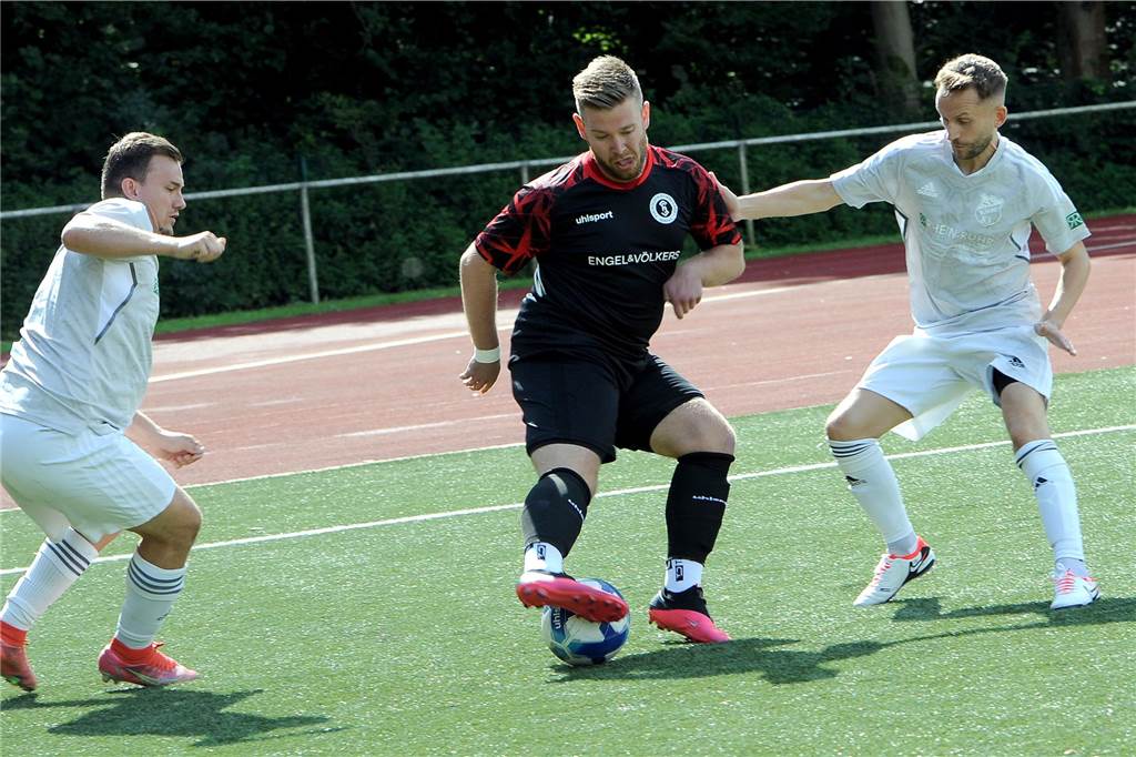 Der TuS Holzen-Sommerberg hat gegen den SV Körne mit 2:1 gewonnen.