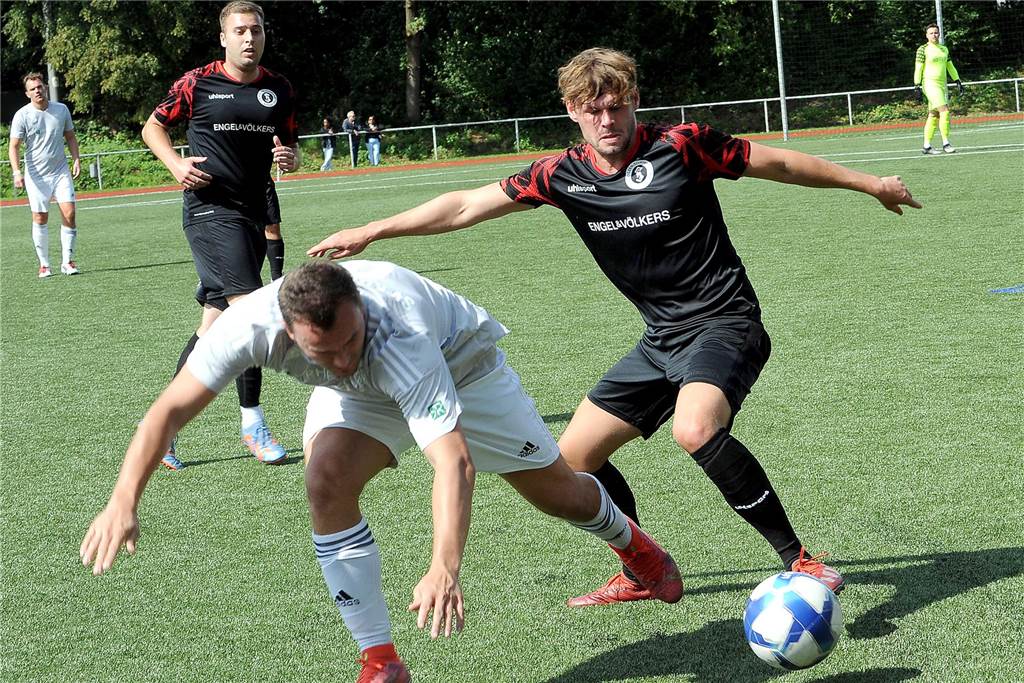 Der TuS Holzen-Sommerberg hat gegen den SV Körne mit 2:1 gewonnen.