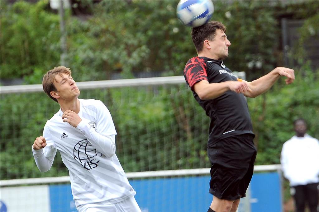 Der TuS Holzen-Sommerberg hat sich mit einem 1:1-Unentschieden vom Hörder SC getrennt.