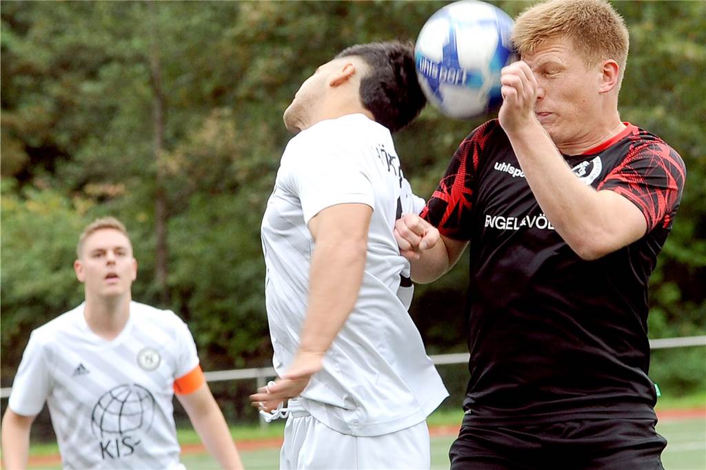 Der TuS Holzen-Sommerberg hat sich mit einem 1:1-Unentschieden vom Hörder SC getrennt.