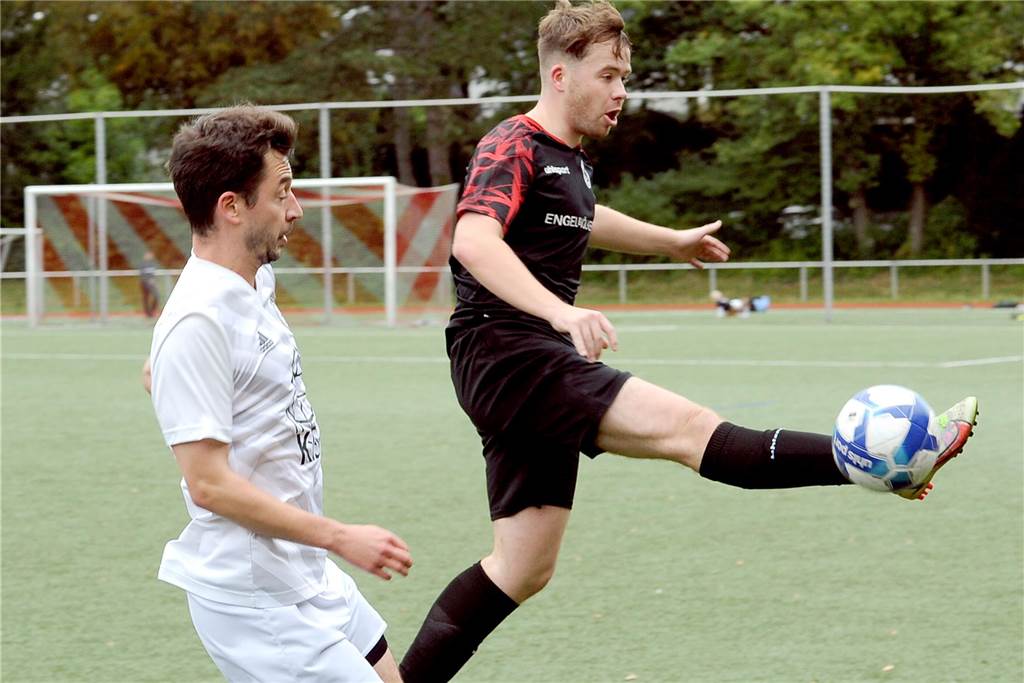 Der TuS Holzen-Sommerberg hat sich mit einem 1:1-Unentschieden vom Hörder SC getrennt.