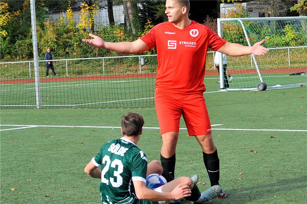 der TuS Holzen-Sommerberg hat sich vom VfR Sölde II mit einem 2:2-Unentschieden getrennt.