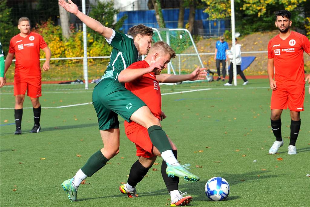 der TuS Holzen-Sommerberg hat sich vom VfR Sölde II mit einem 2:2-Unentschieden getrennt.