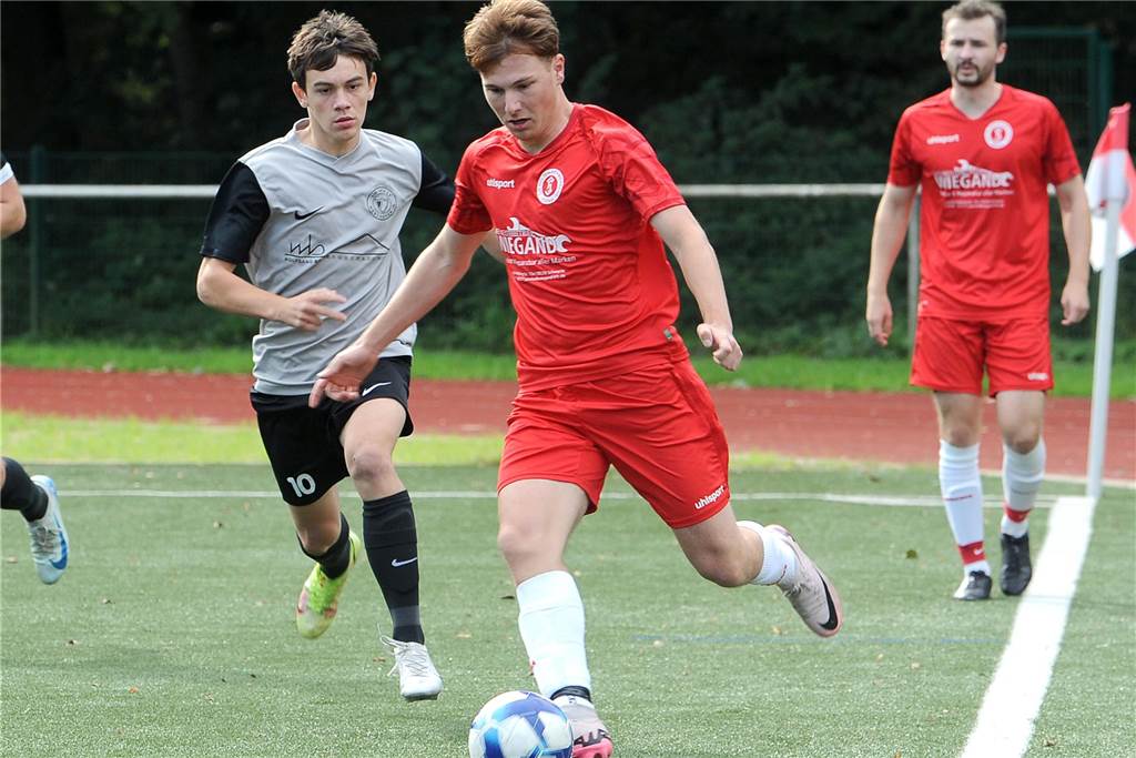 Der TuS Holzen-Sommerberg II hat gegen den VfB Westhofen II mit 3:0 gewonnen.