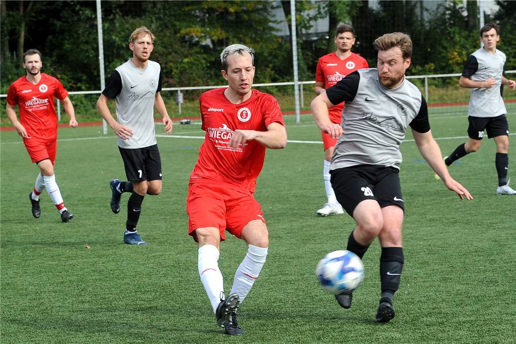 Der TuS Holzen-Sommerberg II hat gegen den VfB Westhofen II mit 3:0 gewonnen.