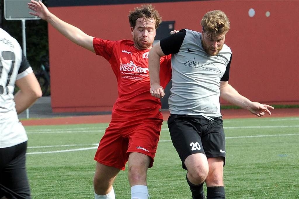 Der TuS Holzen-Sommerberg II hat gegen den VfB Westhofen II mit 3:0 gewonnen.