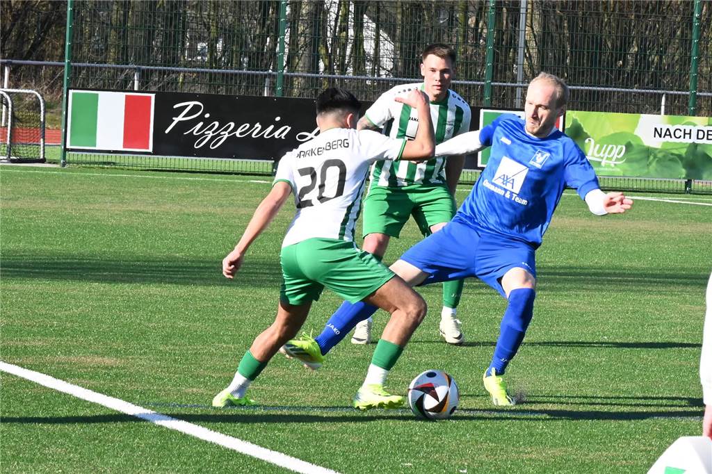 Spielszene zwischen TuS Sythen und GW Barkenberg
