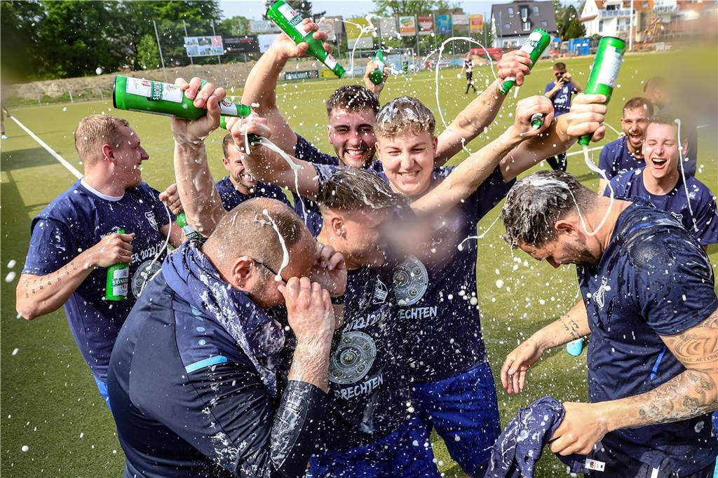 So ist die Saison für alle Dortmunder Teams ausgegangen: Große Übersicht mit allen Ligen Der TV Brechten jubelte bereits in der Vorwoche über die Meisterschaft.