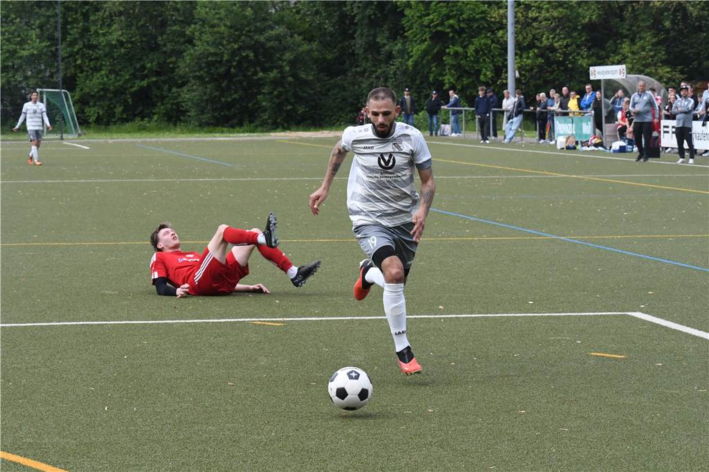 Der TV Brechten machte am Sonntag den Durchmarsch von der Kreisliga B in die Bezirksliga perfekt – mit einem Sieg beim VfB Lünen.