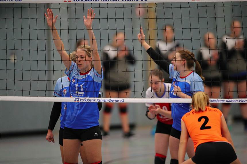 Pleitenserie der TV Werne-Volleyballerinnen setzt sich weiter fort Der TV Werne um Annika Böhle (l.) verlor erneut.