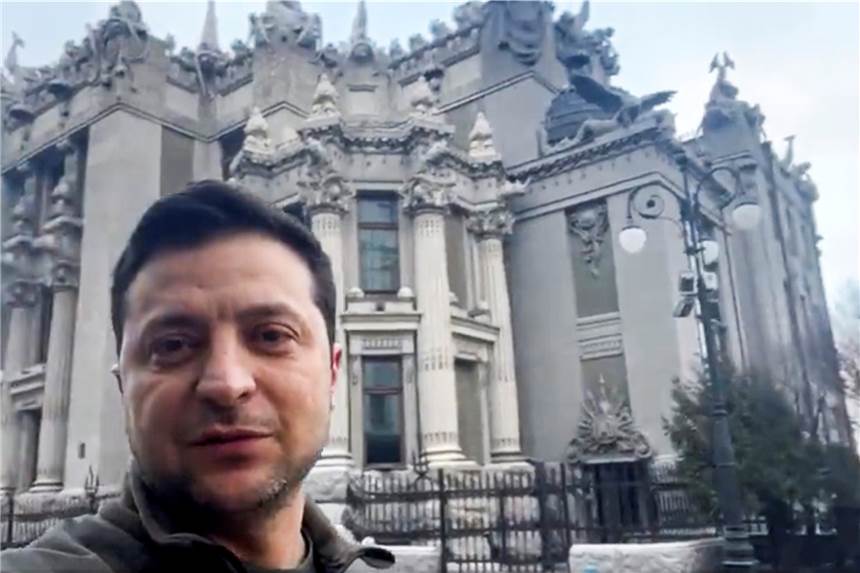 Nach Gesprächen mit von der Leyen: Selenskyj fordert sofortige Aufnahme der Ukraine in die EU Der ukrainische Präsident Wolodymyr Selenskyj fordert eine sofortige Aufnahme der Ukraine in die EU.