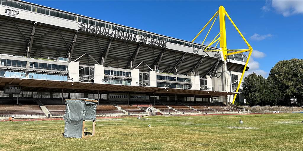 Stadion Rote Erde: BVB-Zeitplan über den Haufen geworfen - hohe Kosten drohen Der Umbau des Stadions Rote Erde verzögert sich erneut.