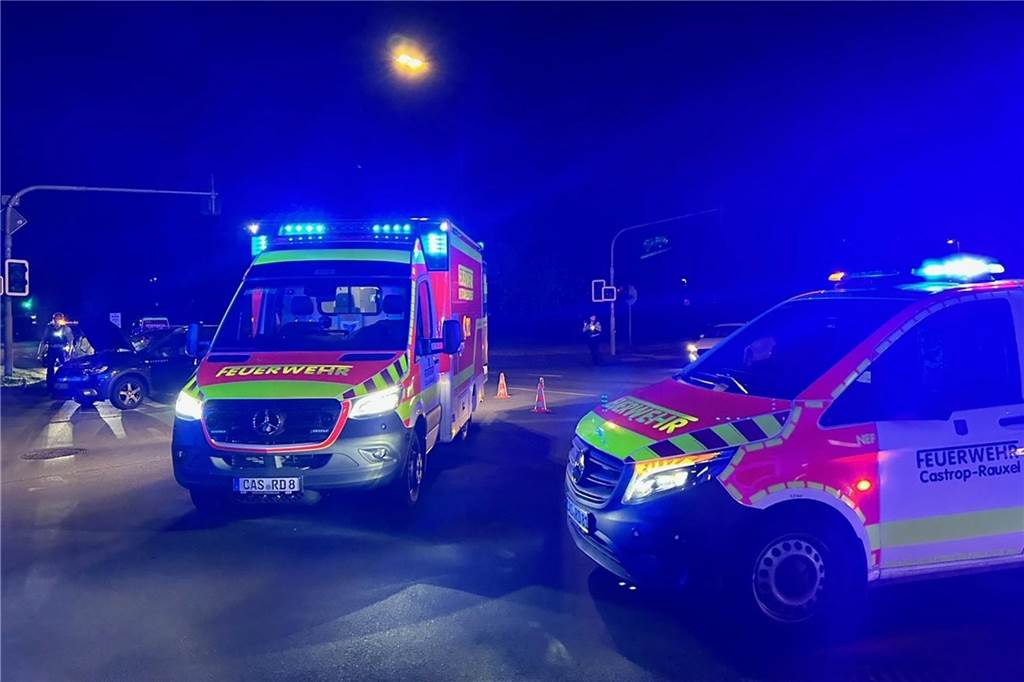 An der Hebewerkstraße/Ecke Freiheitsstraße in Castrop-Rauxel gab es am späten Freitagabend einen Verkehrsunfall mit Verletzten.