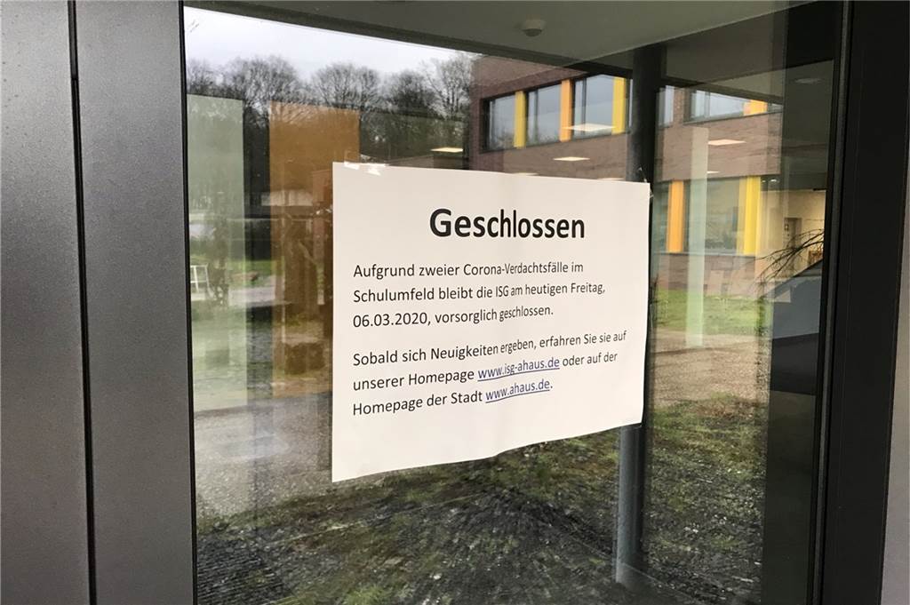 Corona-Verdacht an der Irena-Sendler-Schule bestätigt sich - Vier Infizierte Der Verdacht war am Donnerstagabend aufgekommen. Am Freitagmorgen bestätigte sich der Verdacht: Bei zwei Schülern der Irena-Sendler-Gesamtschule und ihren Eltern wurde der Corona-Virus nachgewiesen.
