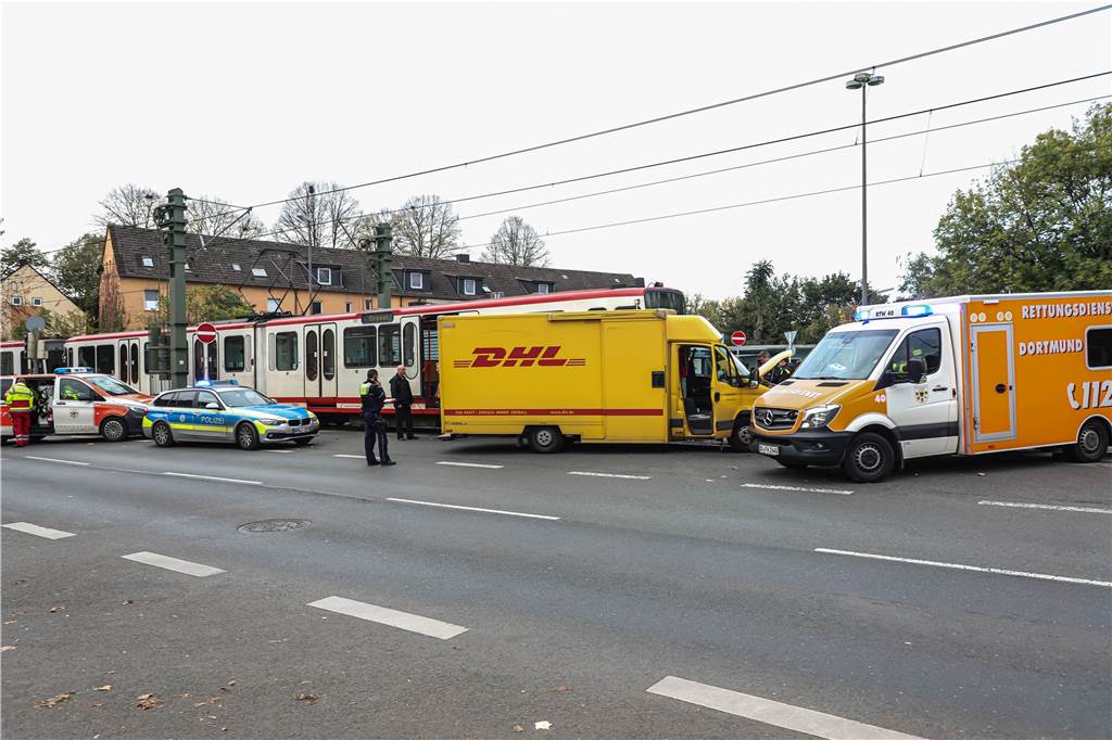 Der Verkehr konnte weiter fließen, es kam während der Unfallaufnahme jedoch zu Beeinträchtigungen.