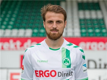 Der Vertrag von Ilir Azemi bei Greuther Fürth wurde nicht verlängert. Foto: Daniel Karmann